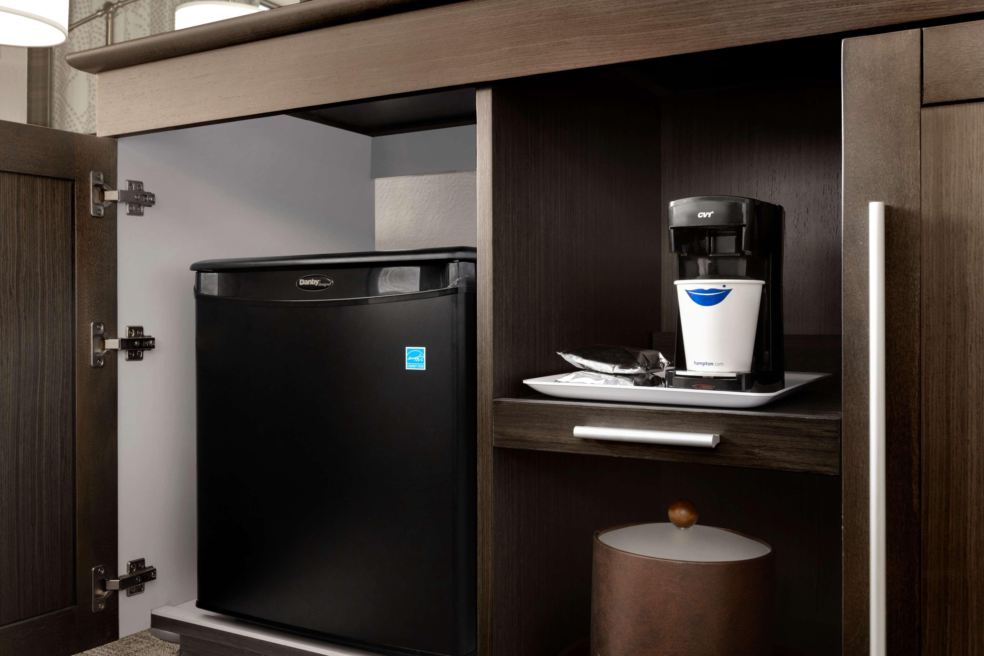 Hampton Inn Stow Екстериор снимка