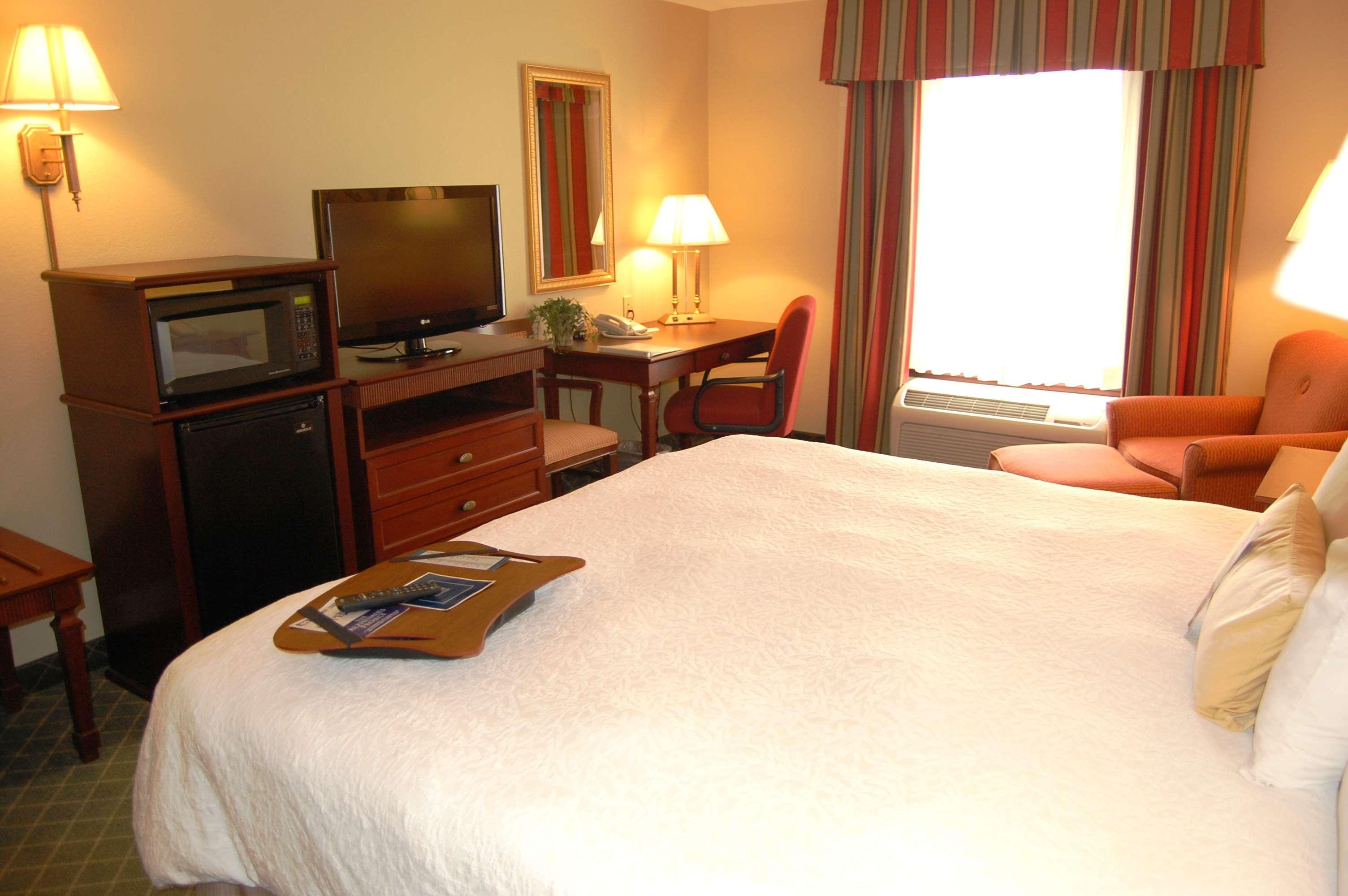 Hampton Inn Stow Екстериор снимка