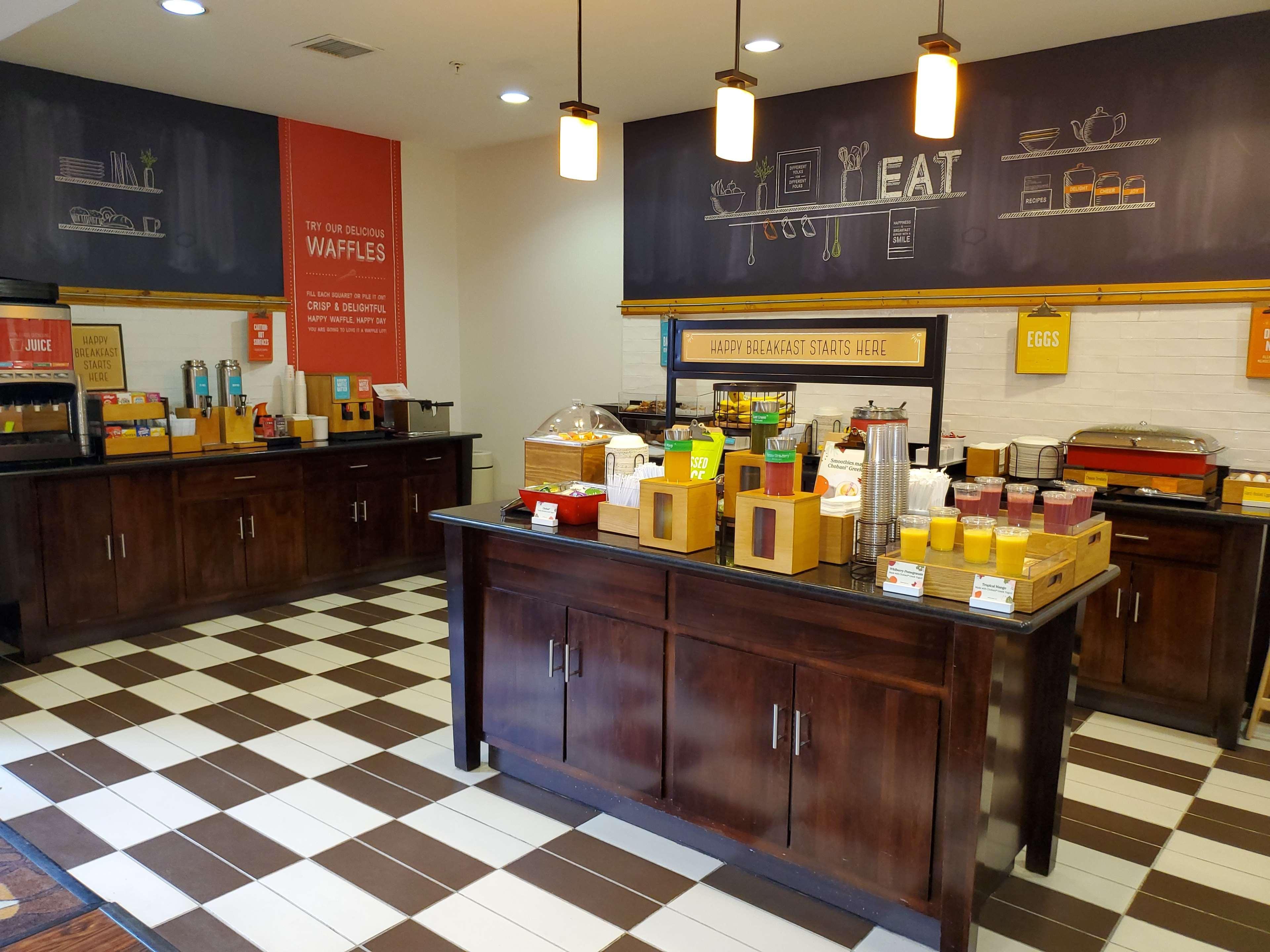 Hampton Inn Stow Екстериор снимка
