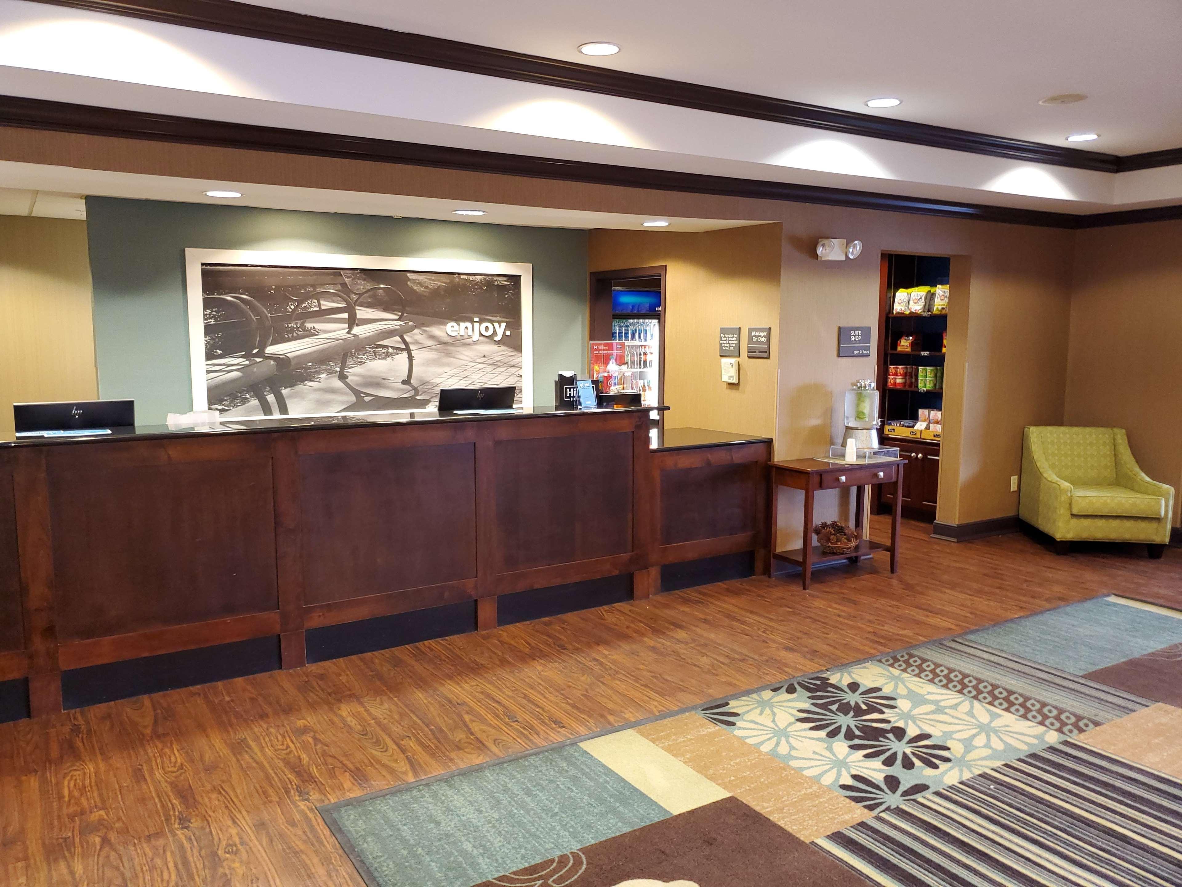 Hampton Inn Stow Екстериор снимка